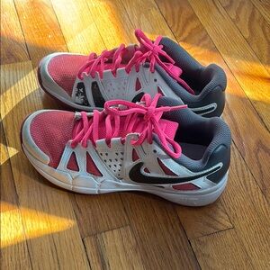 Nike Women's Pink and Black Athletic Shoes